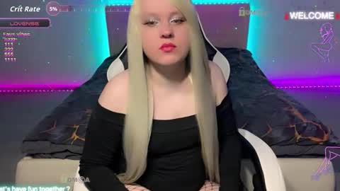 Miley online show from 12-20-25, 08:38