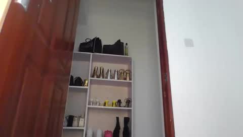 Canah online show from 09-25-25, 04:49