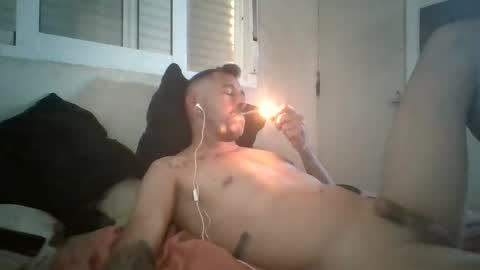 Snapshot of canary_braun chatting on 10-05-25, 08:12 canary_braun online show from 10-05-25, 08:12