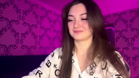 Snapshot of cancychill chatting on 03-05-26, 06:31 Kate online show from 03-05-26, 06:31