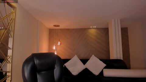 Snapshot of candaserussell chatting on 03-04-26, 03:01 Candanse R online show from 03-04-26, 03:01