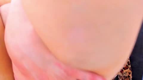 Snapshot of candela_collins chatting on 12-04-24, 03:43 Candela online show from 12-04-24, 03:43