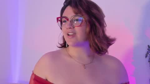 Snapshot of candelariia_ chatting on 03-07-25, 04:44 candelariia_ online show from 03-07-25, 04:44