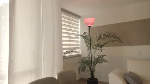 Snapshot of candelariia_ chatting on 09-16-25, 04:41 candelariia_ online show from 09-16-25, 04:41