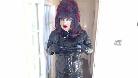 candi smokes online show from 04-07-26, 01:00