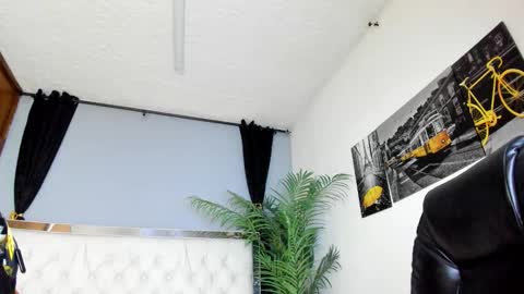 Candy  online show from 11-06-25, 12:28