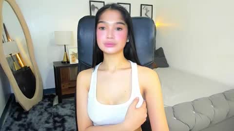 candiceferragamo online show from 10-21-25, 02:18