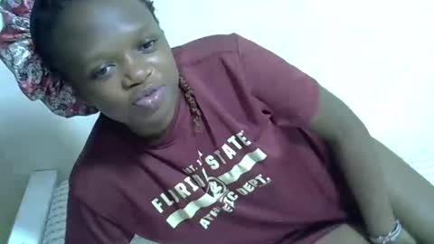 candiemaya online show from 10-29-25, 03:25