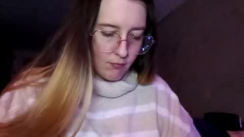 Snapshot of candismiths chatting on 11-15-25, 09:28 Candi online show from 11-15-25, 09:28