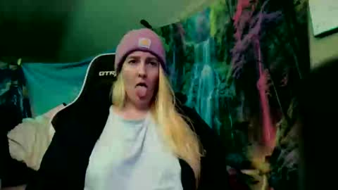 Candi online show from 04-01-26, 09:10