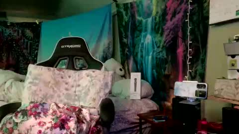 Candi online show from 04-30-26, 10:32