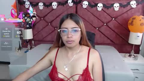 candy_antonella390 online show from 10-15-25, 06:41