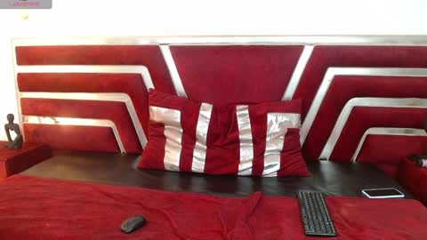 Snapshot of candy_bony chatting on 12-13-24, 12:39 candy_bony online show from 12-13-24, 12:39