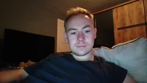 Snapshot of candy_boy_xoxo chatting on 03-25-26, 03:29 candy_boy_xoxo online show from 03-25-26, 03:29