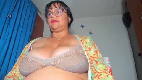 Snapshot of candy_browm1 chatting on 06-09-26, 01:39 Candy Brown online show from 06-09-26, 01:39