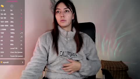 Snapshot of candy_canee chatting on 01-25-25, 02:58 online show from 01-25-25, 02:58