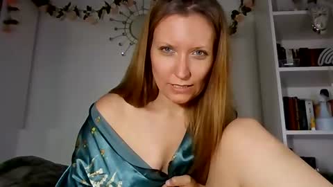 Snapshot of candy_cougar82 chatting on 07-13-26, 08:50 Candy Cougar online show from 07-13-26, 08:50