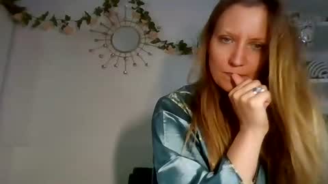 Snapshot of candy_cougar82 chatting on 07-14-26, 07:46 Candy Cougar online show from 07-14-26, 07:46