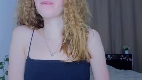 candy_flosse online show from 10-07-25, 08:22