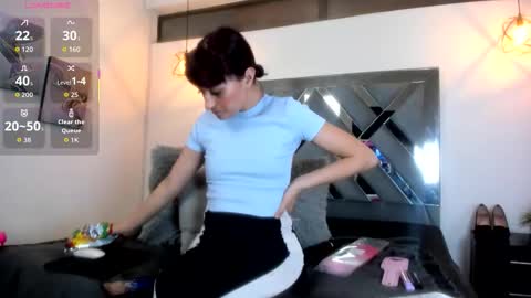 Candy hot online show from 02-02-26, 08:07