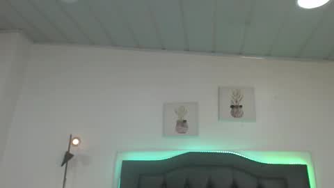 Candy online show from 10-10-25, 07:24