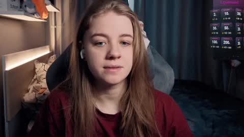 Snapshot of candy_meggie chatting on 01-29-25, 10:05 Megan online show from 01-29-25, 10:05