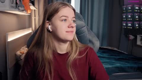 Snapshot of candy_meggie chatting on 01-31-25, 10:20 Megan online show from 01-31-25, 10:20