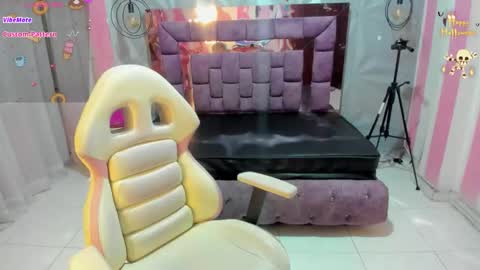 Ania online show from 11-14-25, 10:58