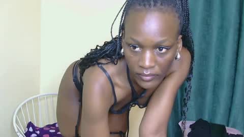 Snapshot of candy_novah chatting on 06-27-26, 12:04 NOVAH online show from 06-27-26, 12:04
