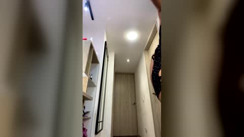 candy_queen81 online show from 05-21-26, 11:06