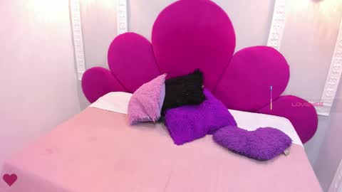 Candy  online show from 02-22-25, 01:24