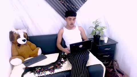 Snapshot of candy_smile_1 chatting on 01-08-26, 12:07 Candy online show from 01-08-26, 12:07