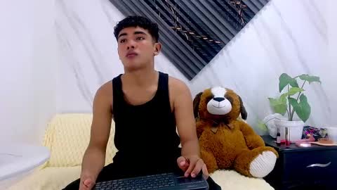 Snapshot of candy_smile_1 chatting on 01-09-26, 11:57 Candy online show from 01-09-26, 11:57