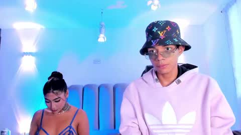Snapshot of candyandmarilyn chatting on 04-26-26, 09:34 and MarilynHot online show from 04-26-26, 09:34
