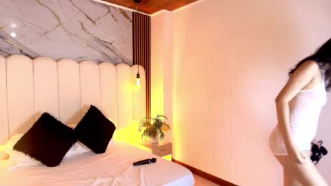 candyclair01 online show from 11-12-25, 07:57