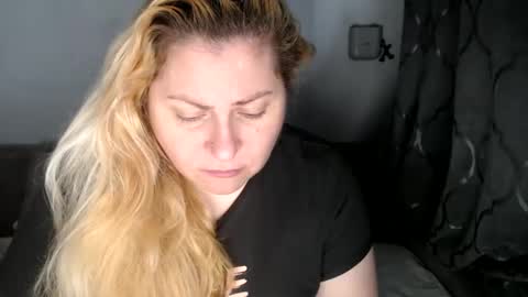 Laura online show from 02-18-25, 06:59