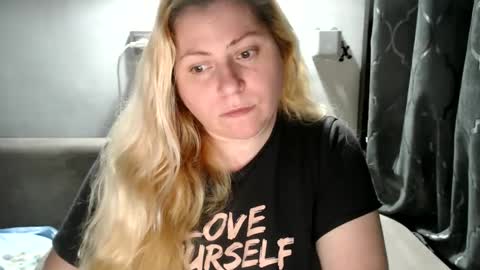 Laura online show from 02-20-25, 07:30