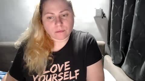 Laura online show from 02-20-25, 10:59