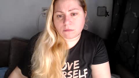 Laura online show from 02-21-25, 09:56