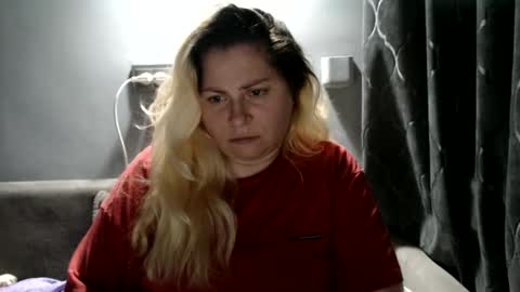 Laura online show from 09-21-25, 09:27