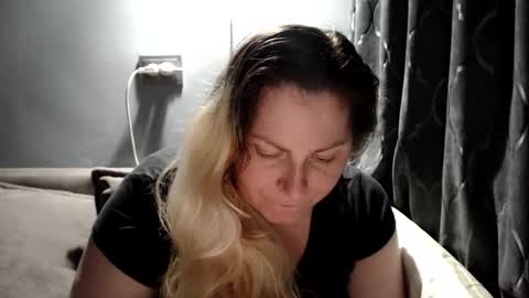 Laura online show from 03-13-26, 08:37