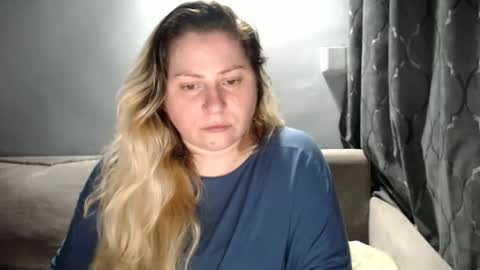 Laura online show from 04-08-26, 07:03