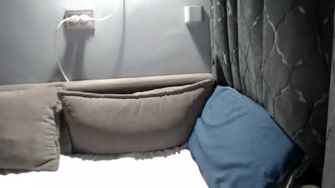 Laura online show from 04-17-26, 09:18