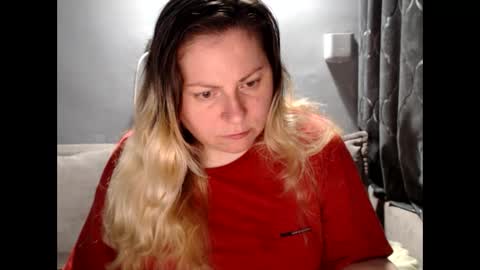Laura online show from 06-04-26, 08:26