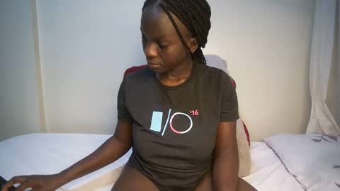 candycurly_ online show from 02-22-25, 12:08