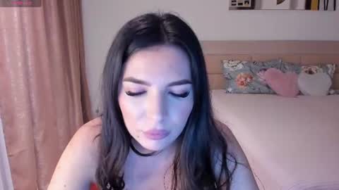Ella online show from 07-06-26, 08:33