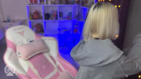 Snapshot of candyhannah chatting on 09-14-25, 06:51 You can call me HH online show from 09-14-25, 06:51