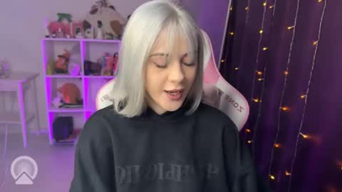Snapshot of candyhannah chatting on 09-16-25, 04:52 You can call me HH online show from 09-16-25, 04:52