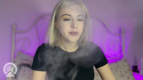 Snapshot of candyhannah chatting on 09-30-25, 04:56 You can call me HH online show from 09-30-25, 04:56