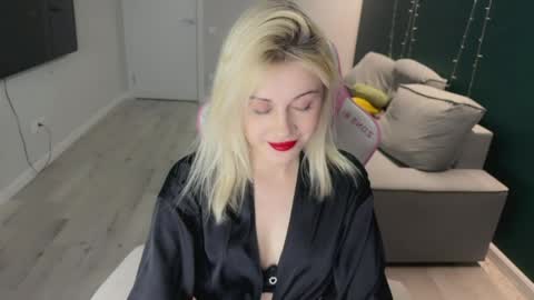 You can call me HH online show from 04-14-26, 05:52